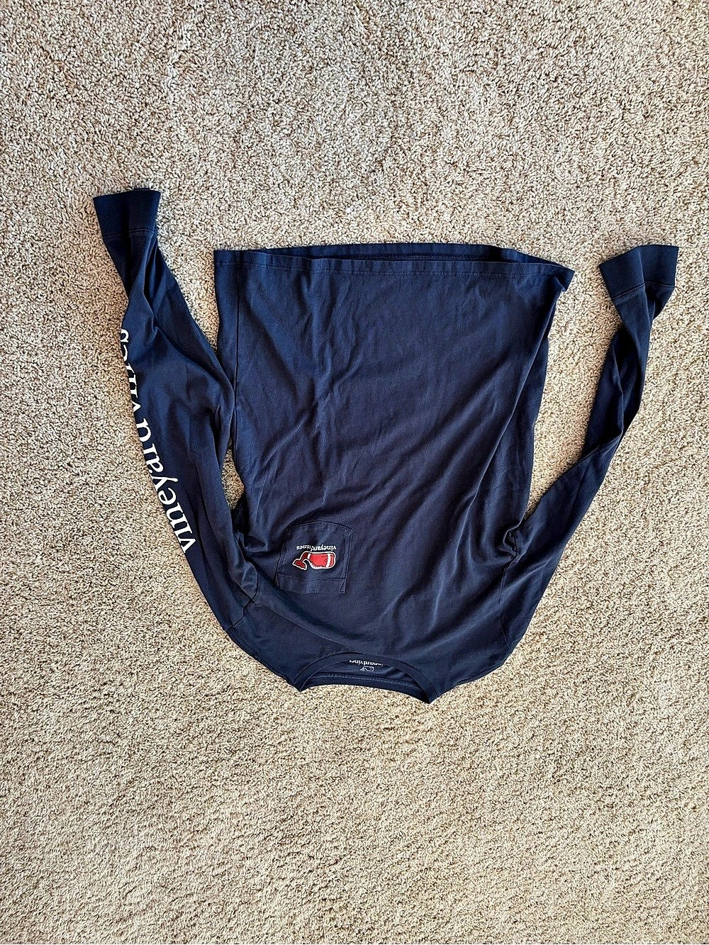 Vineyard Vines Football Field Whale Long-Sleeve Pocket Tee Men's small Blue